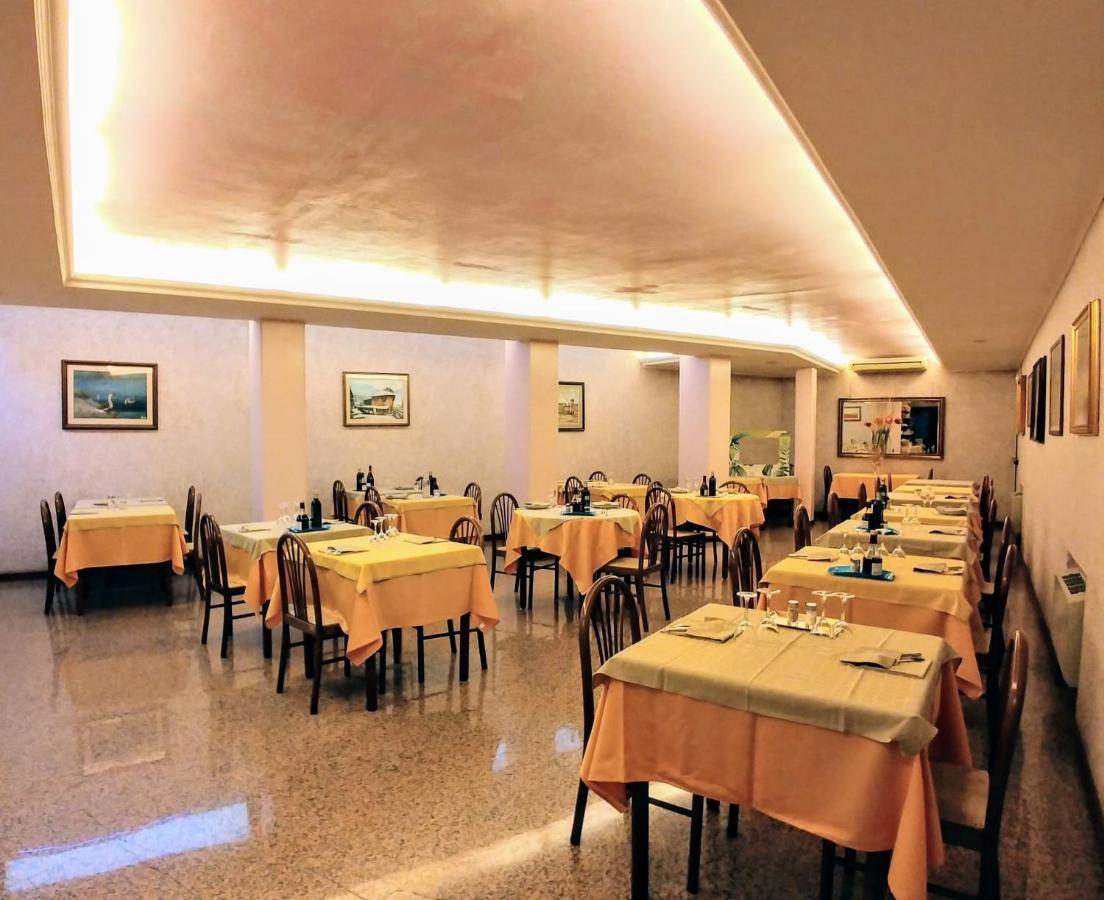 Hotel Carancini Salsomaggiore Terme Exteriör bild