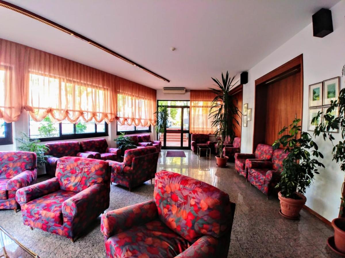 Hotel Carancini Salsomaggiore Terme Exteriör bild